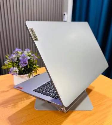 Lenovo Ideapad l1